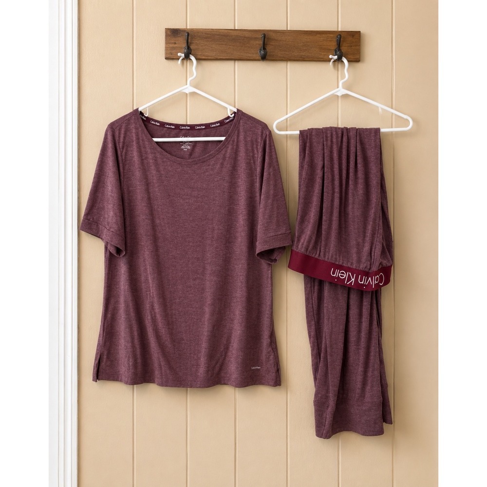 Calvin Klein Womens XL Burgundy Pajama Set Top and Jogger Pants QP2555S